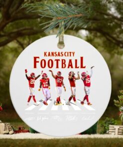 Onimhouse Ornament Kansas City Player Walking Abbey Road Signatures T Travis Kelce Patrick Mahomes City, Ornament Christmas Gift, 2D Flat Round Ceramic Ornament
