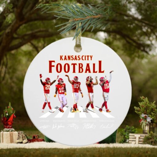 Onimhouse Ornament Kansas City Player Walking Abbey Road Signatures T Travis Kelce Patrick Mahomes City, Ornament Christmas Gift, 2D Flat Round Ceramic Ornament