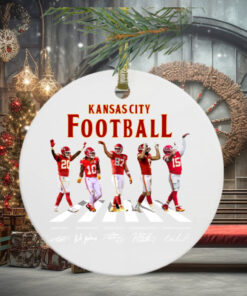 Onimhouse Ornament Kansas City Player Walking Abbey Road Signatures T Travis Kelce Patrick Mahomes City, Ornament Christmas Gift, 2D Flat Round Ceramic Ornament