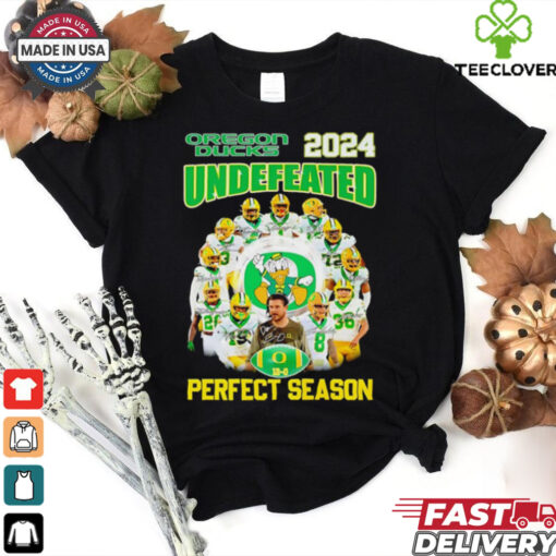 Oregon Ducks 2024 undefeated perfect season team signatures graphic shirt