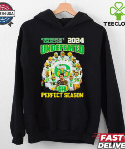 Oregon Ducks 2024 undefeated perfect season team signatures graphic shirt