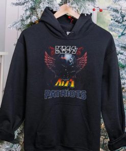 Original Skull Wings Kiss New England Patriots T Shirt