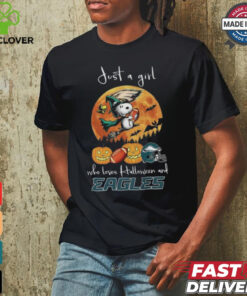 Original Snoopy And Woodstock Just A Girl Who Loves Halloween And Philadelphia Eagles 2024 Shirt