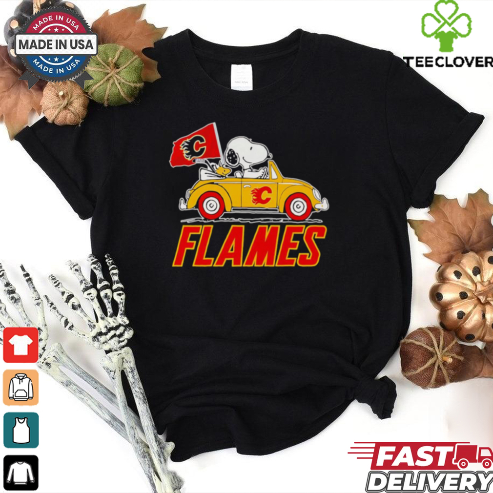 Original Snoopy and Woodstock driving Calgary Flames car shirt Original Snoopy and Woodstock driving Calgary Flames car shirt