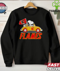 Original Snoopy and Woodstock driving Calgary Flames car shirt