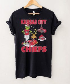 Original The Grinch And Dog Kansas City Chiefs Ornament Christmas 2023 T Shirt