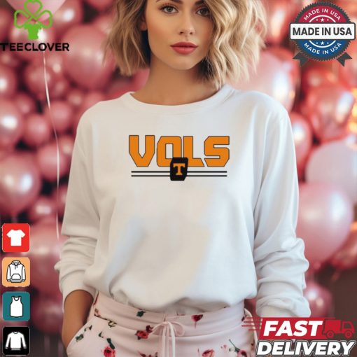 Paige Dauer Max Gilbert Wearing Vols t shirt