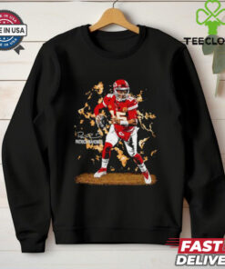 Patrick Mahomes Kansas City Chiefs signature shirt