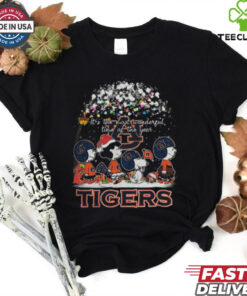 Peanuts Auburn Tigers It’s The Most Wonderful Time Of The Year Winter Shirt