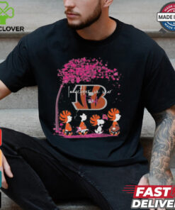 Peanuts Characters Cincinnati Bengals In October We Wear Pink 2024 Shirt