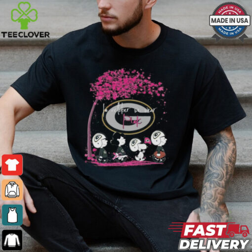 Peanuts Characters Green Bay Packers In October We Wear Pink 2024 Shirt