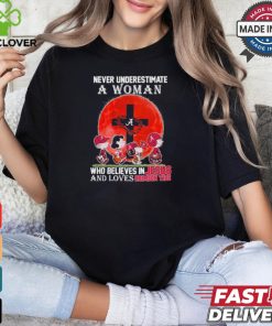 Peanuts Characters Never Underestimate A Woman Who Believes In Jesus And Loves Alabama Crimson Tide Shirt