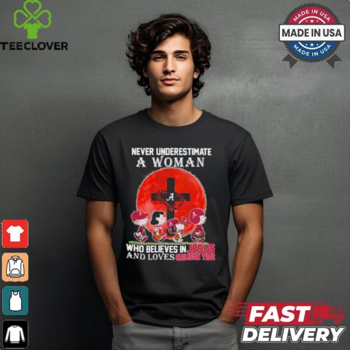 Peanuts Characters Never Underestimate A Woman Who Believes In Jesus And Loves Alabama Crimson Tide Shirt