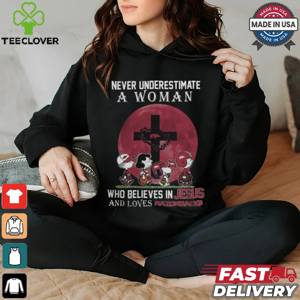 Peanuts Characters Never Underestimate A Woman Who Believes In Jesus And Loves Arkansas Razorbacks Shirt Peanuts Characters Never Underestimate A Woman Who Believes In Jesus And Loves Arkansas Razorbacks Shirt