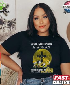 Peanuts Characters Never Underestimate A Woman Who Believes In Jesus And Loves Baylor Bears Shirt