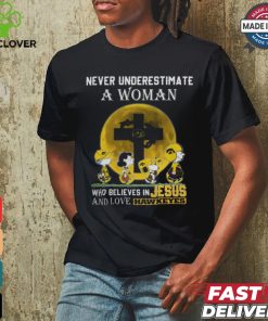 Peanuts Characters Never Underestimate A Woman Who Believes In Jesus And Loves Iowa Hawkeyes Shirt