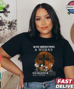Peanuts Characters Never Underestimate A Woman Who Believes In Jesus And Loves Texas Longhorns Shirt