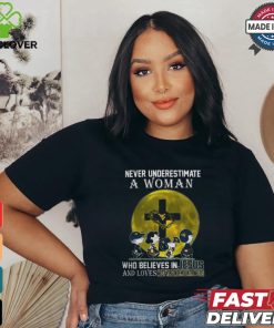 Peanuts Characters Never Underestimate A Woman Who Believes In Jesus And Loves West Virginia Mountaineers Shirt