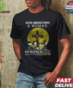 Peanuts Characters Never Underestimate A Woman Who Believes In Jesus And Loves West Virginia Mountaineers Shirt