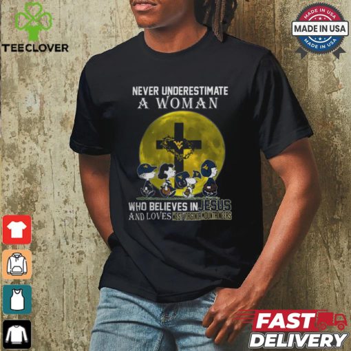 Peanuts Characters Never Underestimate A Woman Who Believes In Jesus And Loves West Virginia Mountaineers Shirt