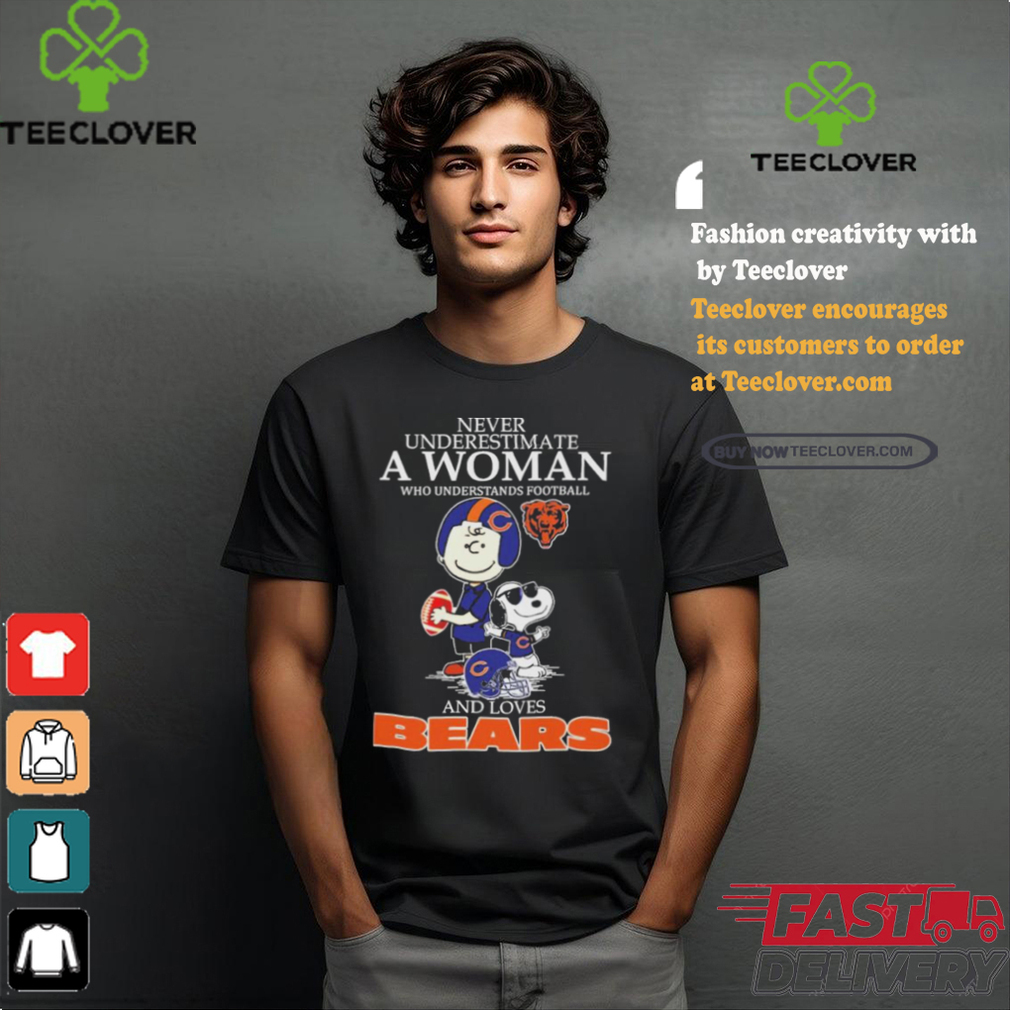 Peanuts Characters Never Underestimate A Woman Who Understands Football And Loves Chicago Bears T shirt Peanuts Characters Never Underestimate A Woman Who Understands Football And Loves Chicago Bears T shirt