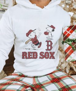 Peanuts Charlie Brown And Snoopy Playing Baseball Boston Red Sox T Shirt