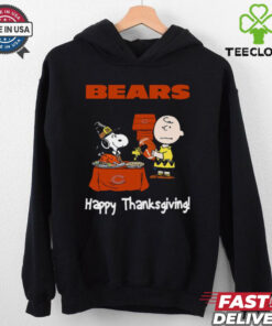 Peanuts Chicago Bears Football Happy Thanksgiving T Shirt