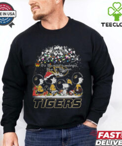 Peanuts Missouri Tigers It’s The Most Wonderful Time Of The Year Winter Shirt