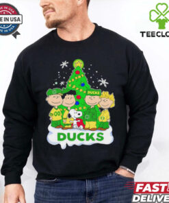 Peanuts Oregon Ducks Christmas tree shirt