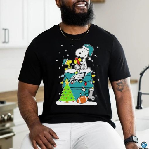 Peanuts Snoopy And Woodstock Philadelphia Eagles Merry Christmas Shirt