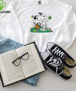 Peanuts Snoopy happy Easter day shirt