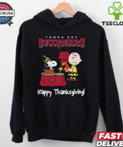Peanuts Tampa Bay Buccaneers Football Happy Thanksgiving T Shirt