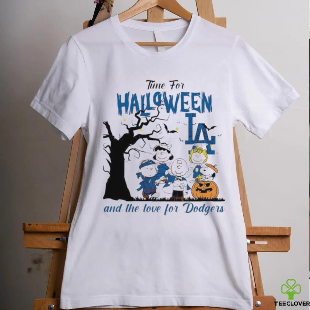 Peanuts Time For Halloween And The Love For Los Angeles Dodgers Logo 2023 T Shirt Peanuts Time For Halloween And The Love For Los Angeles Dodgers Logo 2023 T Shirt