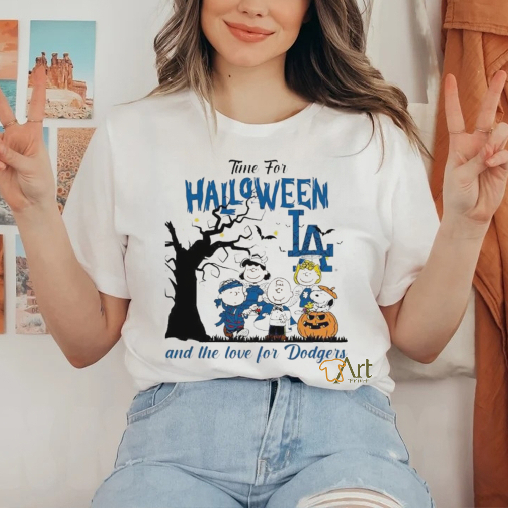 Peanuts Time For Halloween And The Love For Los Angeles Dodgers Logo 2023 T Shirt Peanuts Time For Halloween And The Love For Los Angeles Dodgers Logo 2023 T Shirt