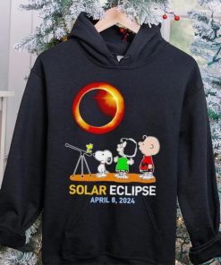 Peanuts characters watching Solar Eclipse April 8 2024 shirt