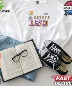 Peanuts x LSU Tigers Snoopy’s Football Team Here Come The Tigers t shirt 1 Peanuts x LSU Tigers Snoopy’s Football Team Here Come The Tigers t shirt