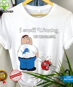 Peter Griffin Detroit Lions peeing on San Francisco 49ers I smell winning tis the season shirt