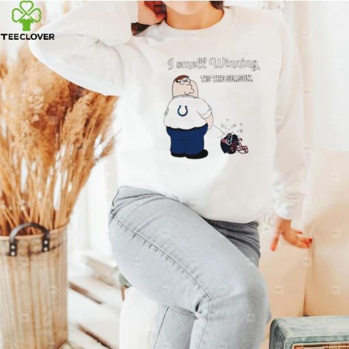 Peter Griffin Indianapolis Colts peeing on Houston Texans helmet I smell winning tis the season hoodie, sweater, longsleeve, shirt v-neck, t-shirt