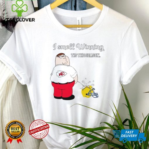 Peter Griffin Kansas City Chiefs peeing on Los Angeles Chargers helmet I smell winning tis the season hoodie, sweater, longsleeve, shirt v-neck, t-shirt