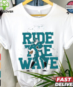 Philadelphia Eagles Jalen Hurts ride the wave shirt
