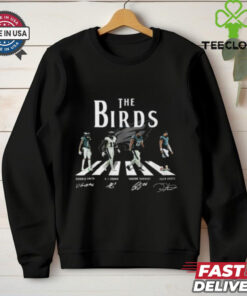 Philadelphia Eagles Thank You For The Memories Of The Birds Legends 2025 Shirt with a commemorative design honoring the team's legendary players and moments, perfect for Eagles fans.