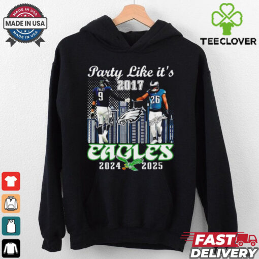 Philadelphia Eagles party like it’s 2017 Nick Foles and Saquon Barkley football signatures shirt