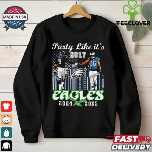Philadelphia Eagles party like it’s 2017 Nick Foles and Saquon Barkley football signatures shirt