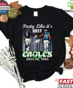 Philadelphia Eagles party like it’s 2017 Nick Foles and Saquon Barkley football signatures shirt