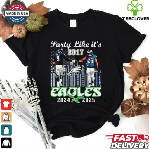 Philadelphia Eagles party like it’s 2017 Nick Foles and Saquon Barkley football signatures shirt