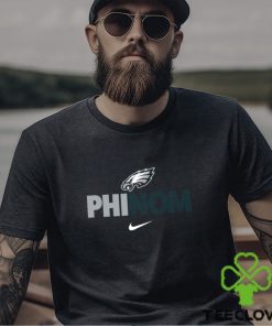 Philadelphia Eagles team phinom American foolbal logo shirt
