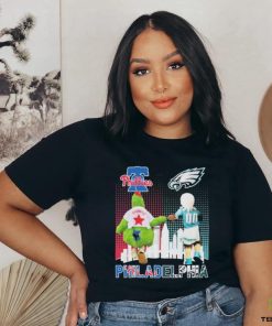 Philadelphia Phillies vs Philadelphia Eagles Philadelphia Skyline 2023 Shirt