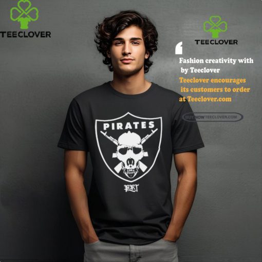Pirates Prt Club guns logo shirt