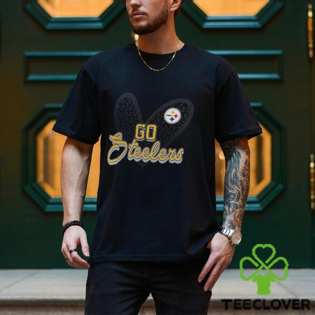 Pittsburgh Steelers G III 4Her by Carl Banks Women's Animal Print Heart Fitted T Shirt Pittsburgh Steelers G III 4Her by Carl Banks Women's Animal Print Heart Fitted T Shirt
