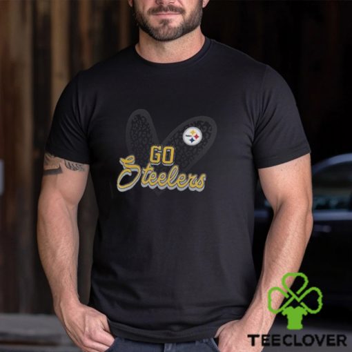 Pittsburgh Steelers G III 4Her by Carl Banks Women’s Animal Print Heart Fitted T Shirt